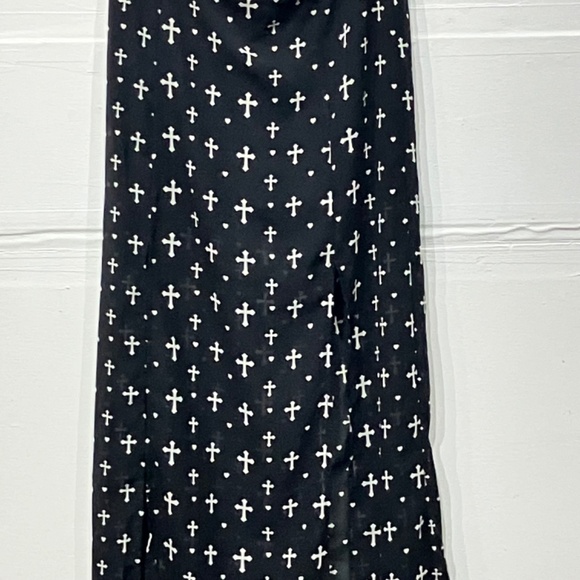 Cross and Hearts black and white maxi skort - Picture 2 of 6